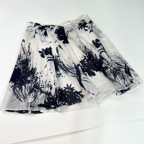 Calvin Klein Skirt Womens 14 Black & White Floral Print Silk Mini Pleated NWT - Picture 1 of 9